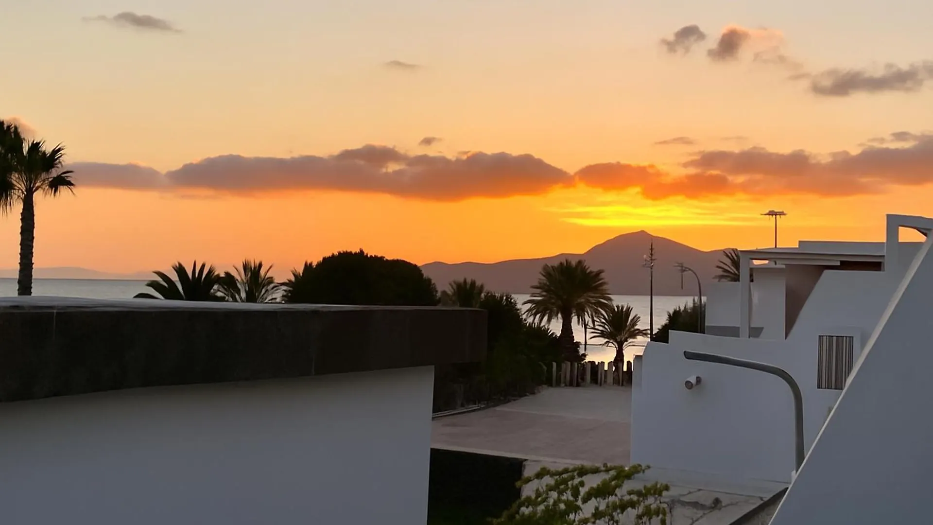Corallo Artdesign 100 M From The Beach Puerto del Carmen  Spanien